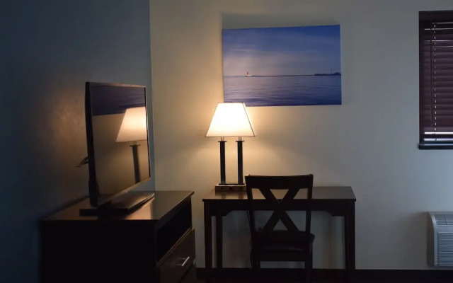 Menominee River Extended Stay Hotel