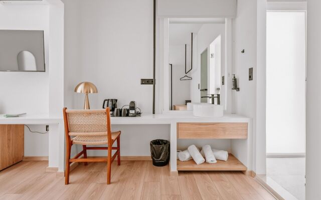 Plānis Str Urban Suites by Semavi