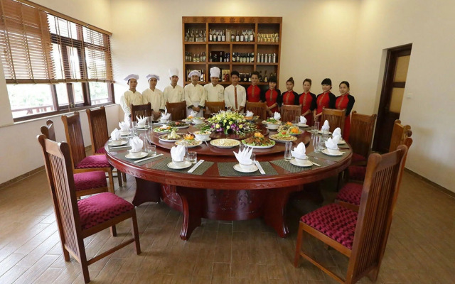 Hoa Binh Hotel