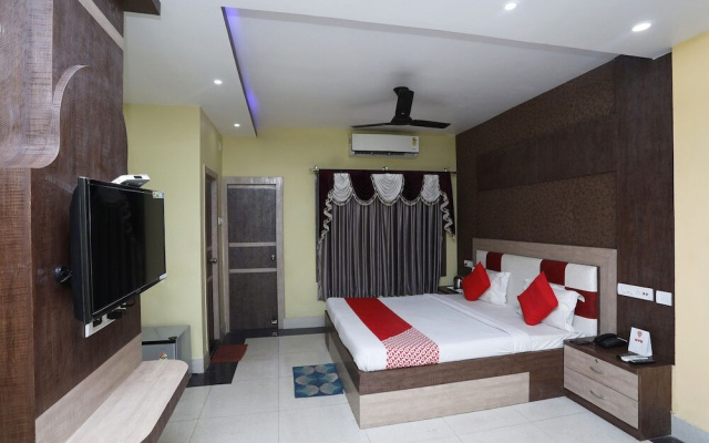 OYO 25006 Hotel Tr Palace