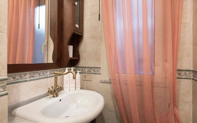 A Family Apartment in Mondello