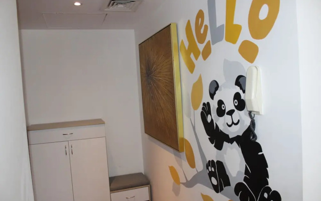 Urban Panda Skyview Hostel JBR