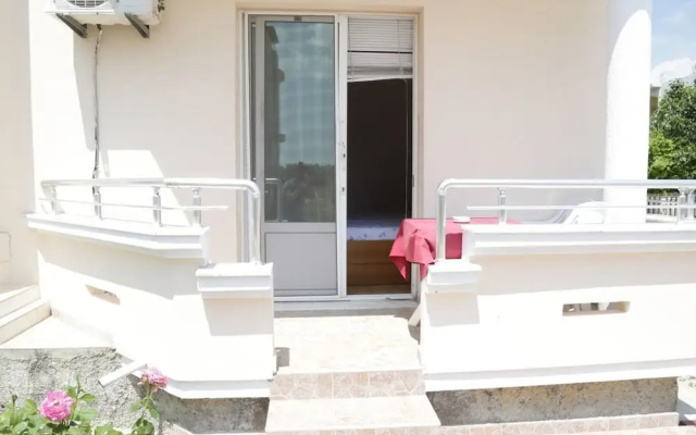 Mimi Lux Apartments