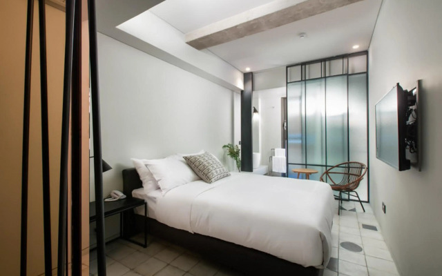 Oia Hotel