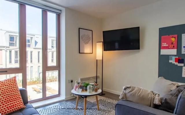 Ensuite Rooms STUDENTS Only - CANTERBURY - Campus Accommodation