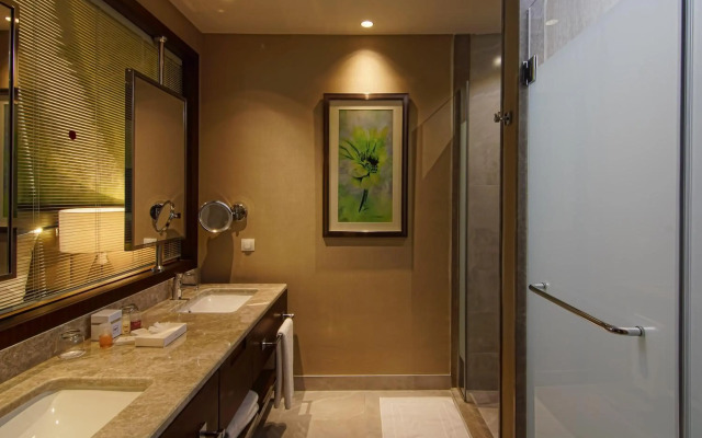 Trendy Lara Hotel