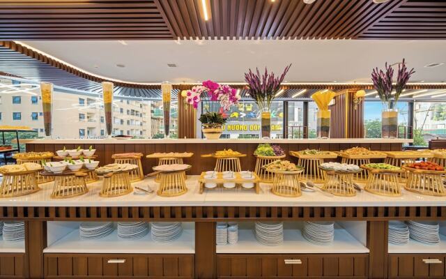 Monalisa Luxury Hotel