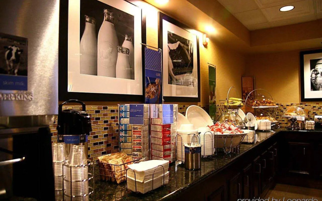 Hampton Inn & Suites by Hilton Edmonton/West