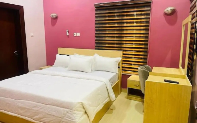 Enclave Hills Hotel
