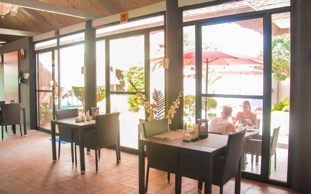 Alona Northland Resort