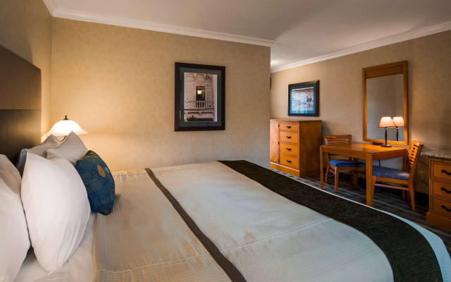 Best Western University Lodge