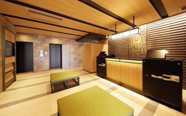 MONday Apart Premium Ueno