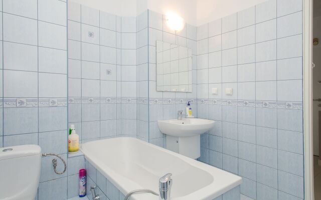 ShortStayPoland Wolnosc B12