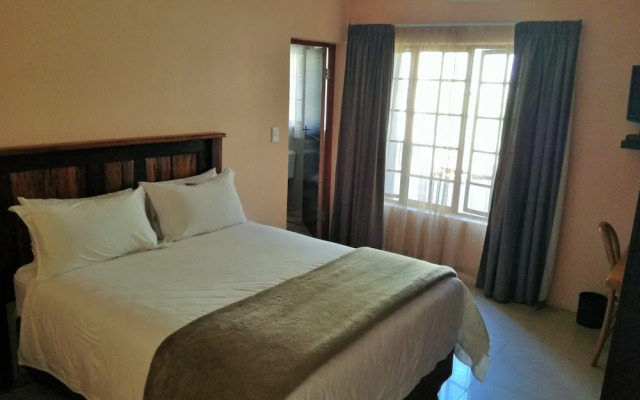Africlassic River Lodge- Rivonia