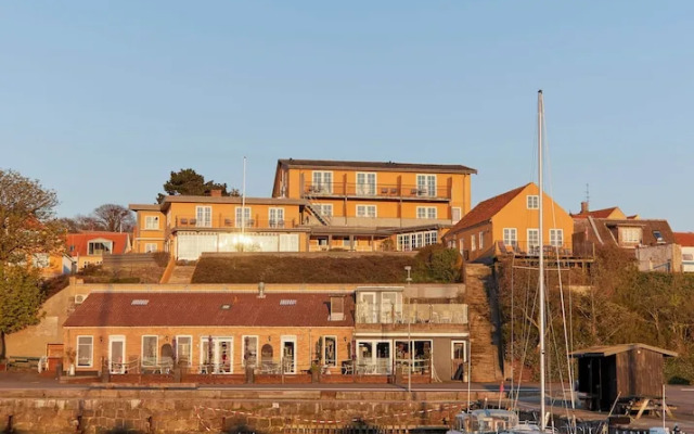 hotelImage