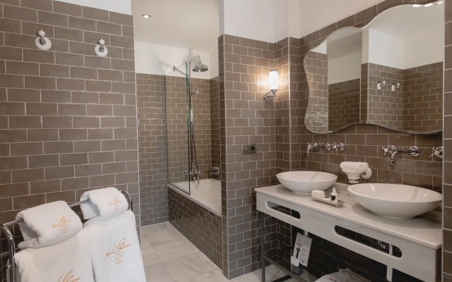 Hotel Gravina 51
