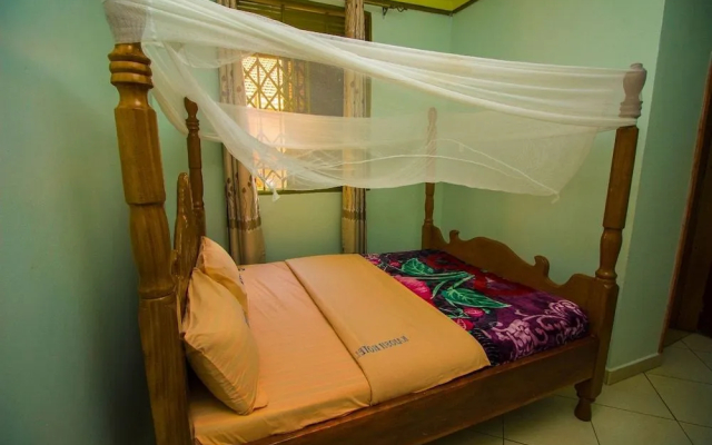 Kajosh Hotel