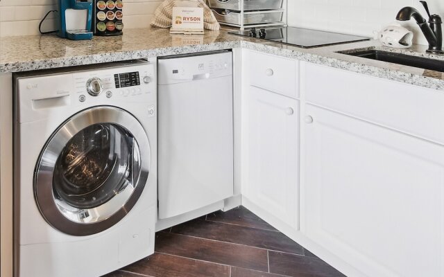 Victorian 5101- A Sailor's Getaway