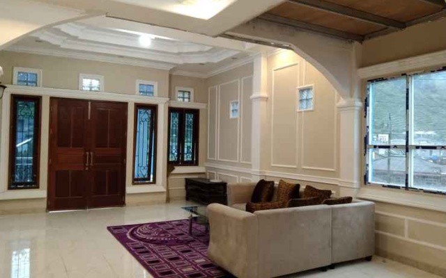 Homestay Pakuwojo Sikunir Syariah – Lobby – Wonosobo