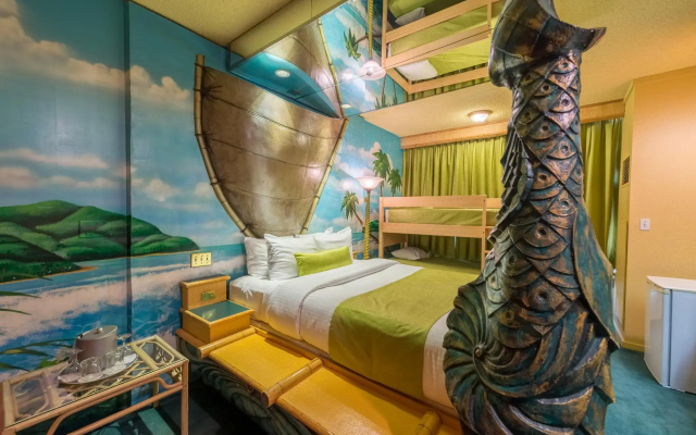 Fantasyland Hotel
