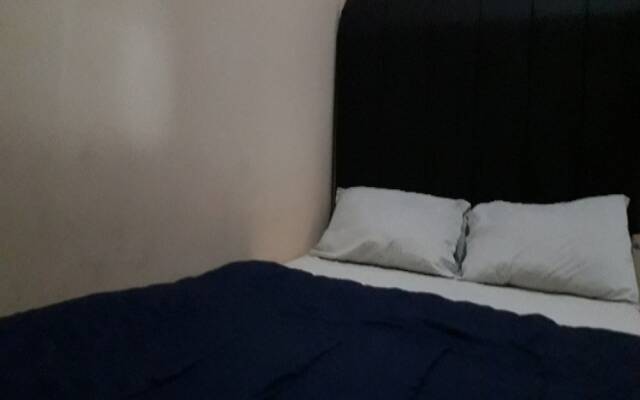 OYO 90706 Kost Alam Jaya Syariah