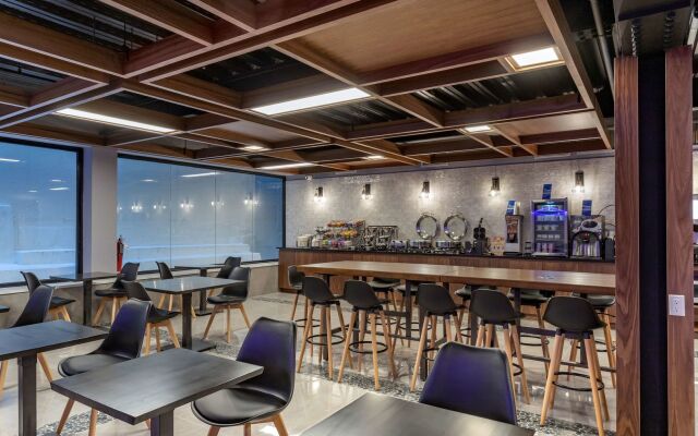 Best Western Plus Soho Hotel