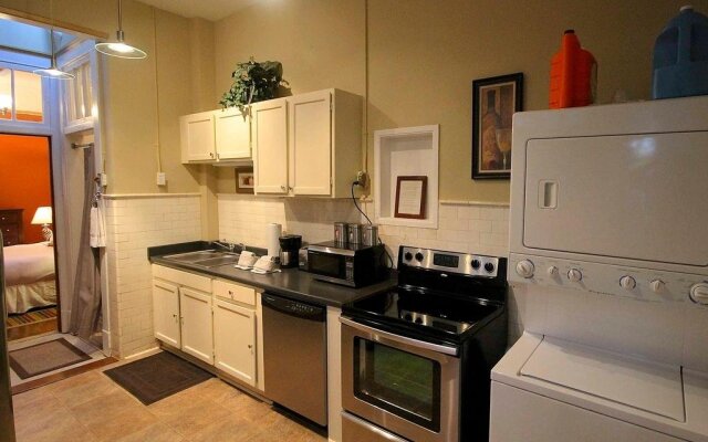Savannah Dream Vacations Carriage House