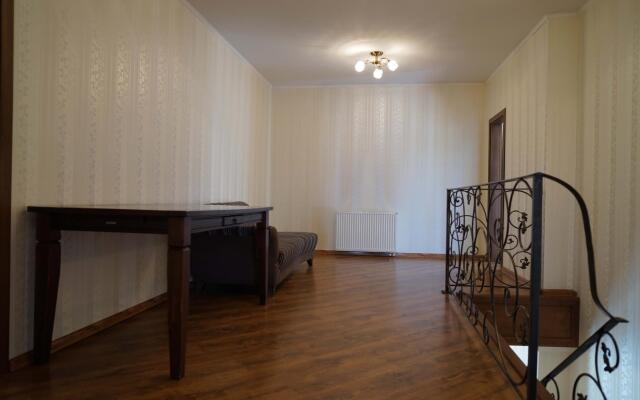 Дом на Славянской