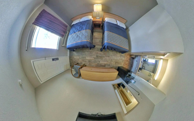 River Inn Motel