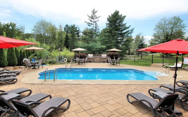 Condo Vélo-Golf-Ski Montagne Bromont - NAVETTE INCLUSE EN HIVER!
