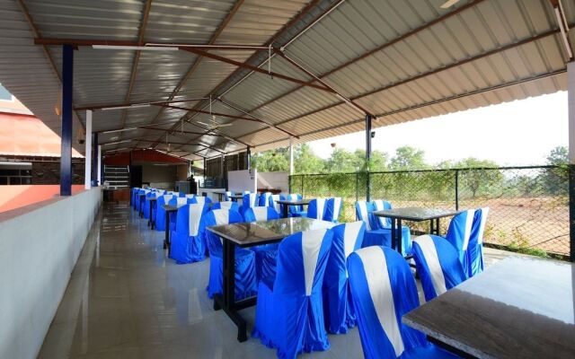 OYO 24476 Ssg Residency