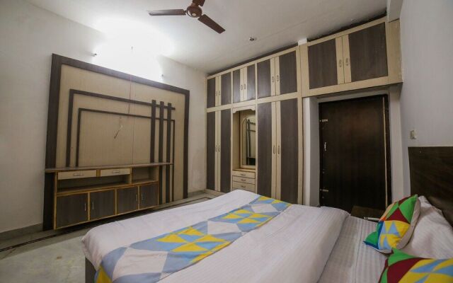 Oyo Home 16423 Spacious 3Bhk