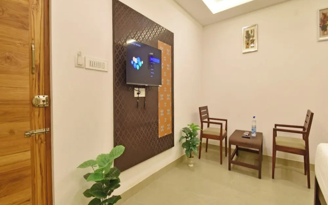 A K G Hotel