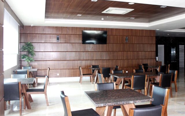 Demelia Hotel