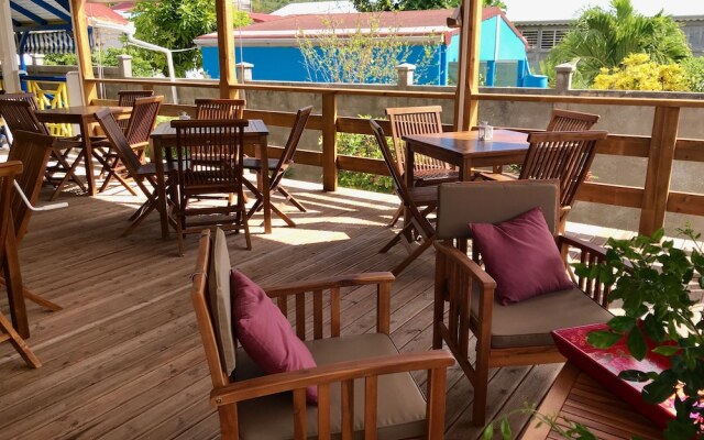 Hotel OASIS