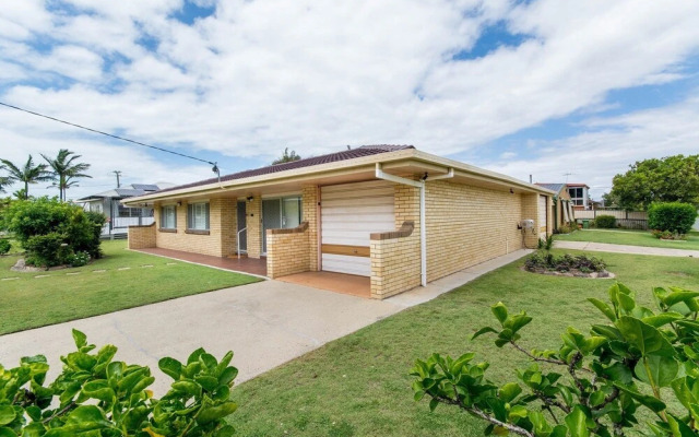 Lowset Sweetie, Central to Everything - Partridge St, Bongaree