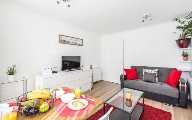 Ash Cosy Apartments 2 Codling Close