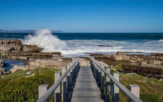 29@Whale Rock Estate