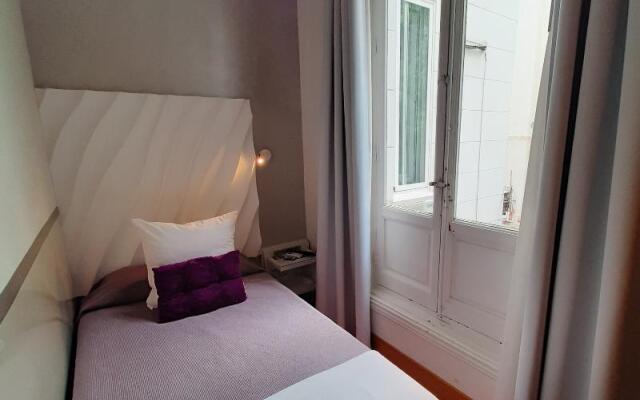 Hostal Las Fuentes - Adults Only