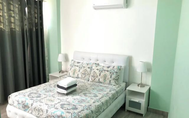 Studio Apart Hotel Rooftop Pool Beach