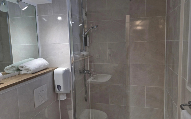 Kyriad Carcassonne - Aéroport