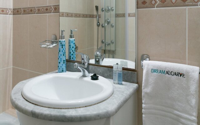 A12 - Praia da Luz Studio Apartment