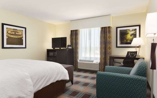 Hampton Inn Fairmont