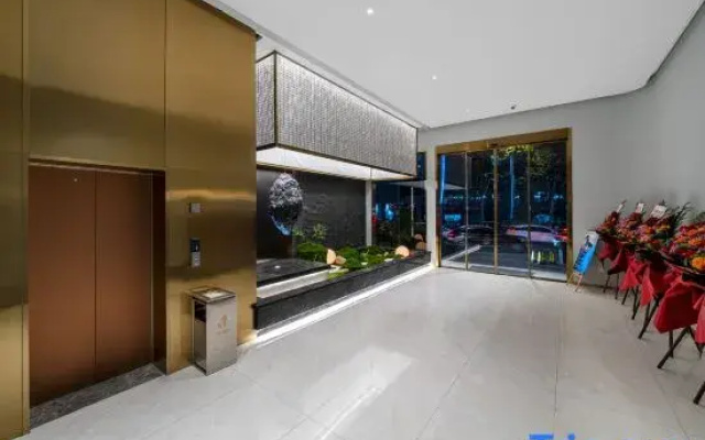 Starway Hotel (Wuhan Macau Road Children's Hospital)