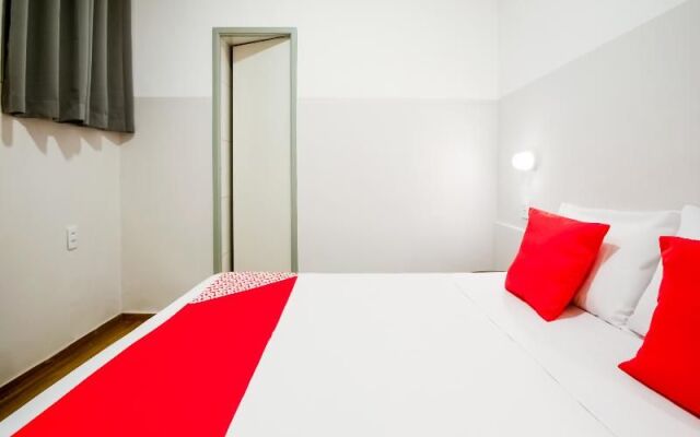 Oyo 131 Girassol Carioca