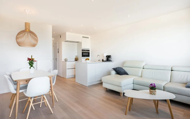 Winoc 302 Luxury Family Apartment on the Dike