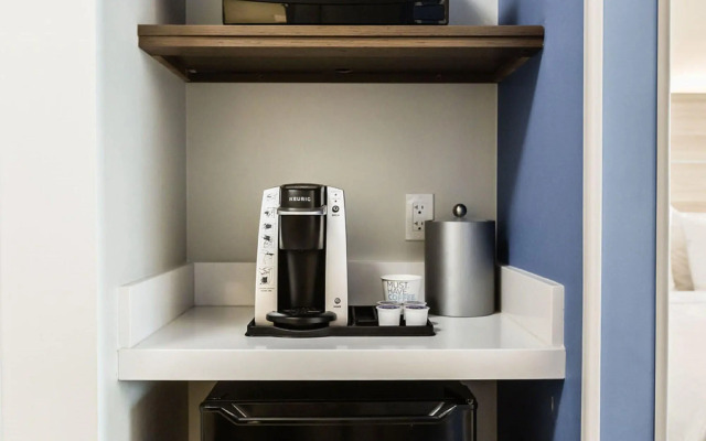Holiday Inn Express & Suites Edmonton N - St. Albert by IHG