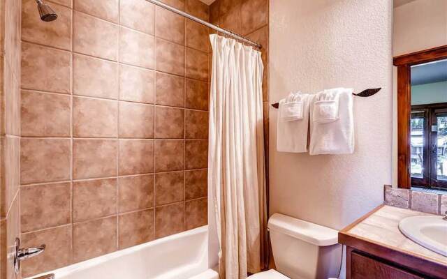 Saddlewood Townhomes