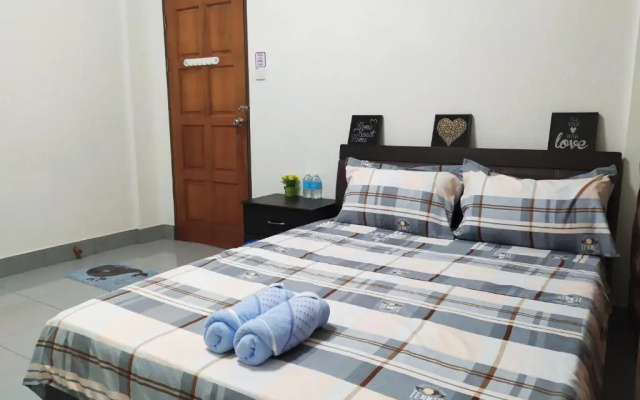 Victoria Homestay Sibu - Next to Shopping Complex, Party Event & Large Car Park Area with Autogate - photo 5