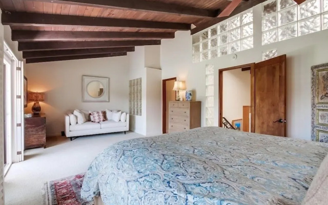 Sbtc161 3 Bedroom Condo